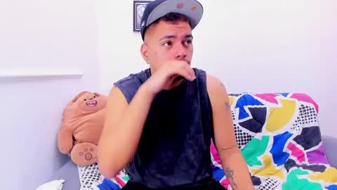 enrique online show from March 9, 12:09 pm