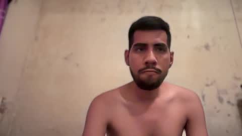 Snapshot of enriquegc197 chatting on January 23, 2:02 am Enriquegc197 online show from January 23, 2:02 am