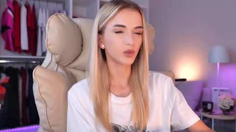 entya online show from October 1, 6:41 am