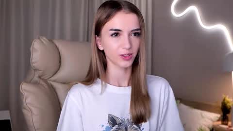 entya online show from November 22, 8:13 am