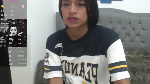 Snapshot of enyelin chatting on October 21, 12:28 pm Enyenlina online show from October 21, 12:28 pm