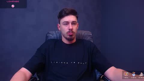 Snapshot of enzorace chatting on December 3, 6:21 am EnzoRace online show from December 3, 6:21 am