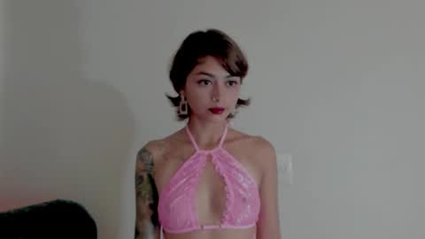 Snapshot of ephemeral_hot chatting on March 5, 12:33 pm Leyla online show from March 5, 12:33 pm