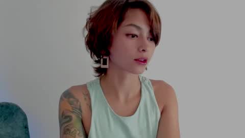 Snapshot of ephemeral_hot chatting on March 5, 3:40 pm Leyla online show from March 5, 3:40 pm