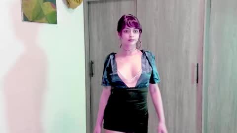 Snapshot of ephemeral_hot chatting on October 17, 10:45 pm Leyla online show from October 17, 10:45 pm