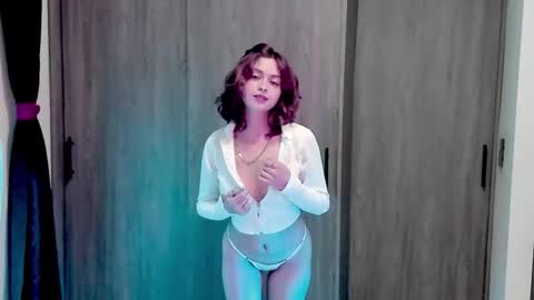 Snapshot of ephemeral_hot chatting on November 26, 11:39 pm Leyla online show from November 26, 11:39 pm