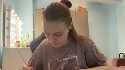 Lily online show from March 25, 2:17 am