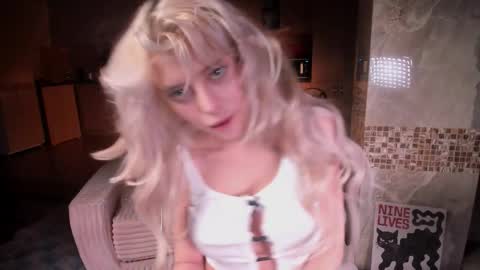 Alissa online show from January 15, 8:23 pm