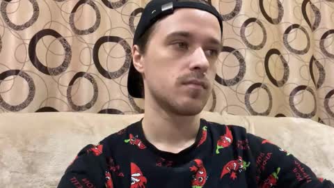 Snapshot of eric_blond chatting on October 30, 2:40 pm Eric online show from October 30, 2:40 pm