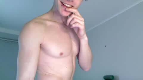 Eric Crush online show from January 6, 3:42 am