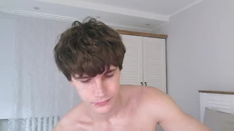 Eric Crush online show from June 2, 4:14 am