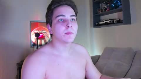 Snapshot of eric_ether chatting on December 4, 5:54 pm Eric online show from December 4, 5:54 pm