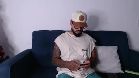 Snapshot of eric_evans1 chatting on November 21, 10:47 am Eric Evans online show from November 21, 10:47 am