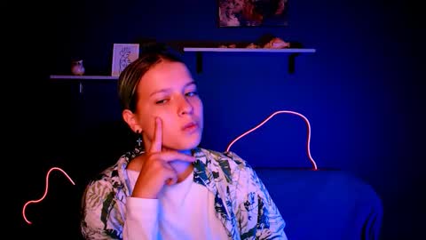 Snapshot of erica_breeze chatting on October 12, 8:46 am your dear Erica online show from October 12, 8:46 am