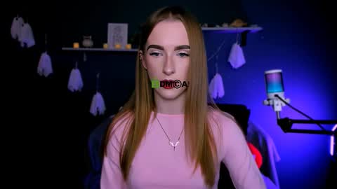 Snapshot of erica_breeze chatting on October 30, 8:53 pm your dear Erica online show from October 30, 8:53 pm