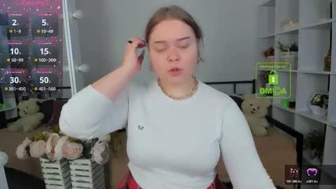 Snapshot of erica_love_ chatting on November 23, 6:35 am erica_love_ online show from November 23, 6:35 am