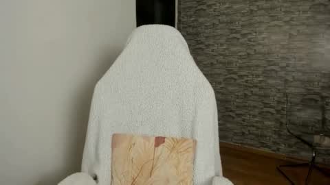 Riaaa online show from November 29, 8:17 am