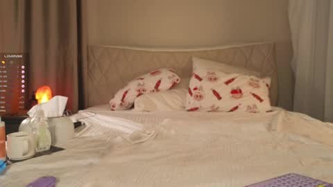 Call me Erica online show from February 10, 2:10 pm