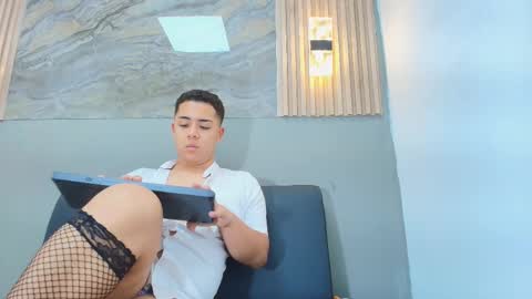 Erick online show from February 20, 7:47 pm