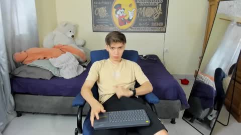 erick_de_rossee online show from October 6, 6:38 pm