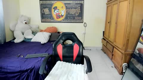 erick_de_rossee online show from January 14, 6:35 pm