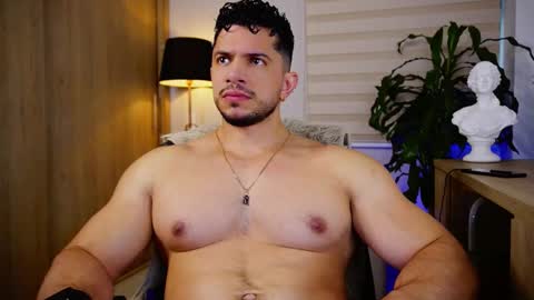 Erick Thompson online show from February 4, 9:09 pm