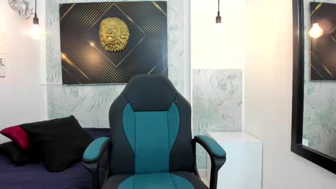   online show from February 20, 3:45 am