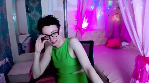 Snapshot of erickafetish chatting on November 30, 5:39 pm Ericka online show from November 30, 5:39 pm