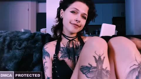 Snapshot of erii_xoxo chatting on November 7, 4:01 am Rainbow on your spoon online show from November 7, 4:01 am