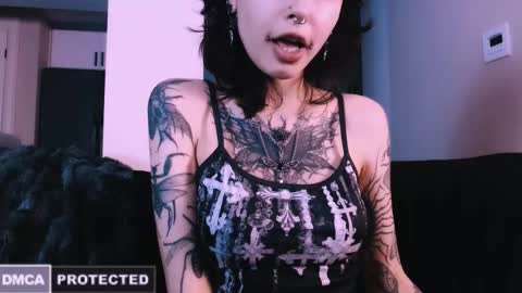 Snapshot of erii_xoxo chatting on November 25, 5:29 am Rainbow on your spoon online show from November 25, 5:29 am