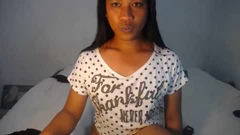 Snapshot of erika_madrigal chatting on March 7, 5:17 pm erika_madrigal online show from March 7, 5:17 pm