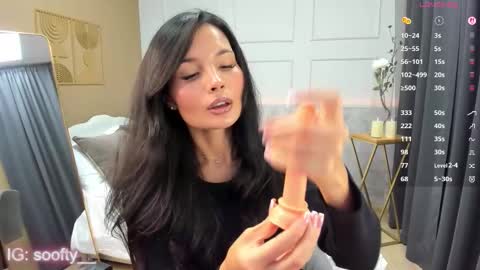 Snapshot of erika_soft chatting on December 2, 5:46 am Erika online show from December 2, 5:46 am