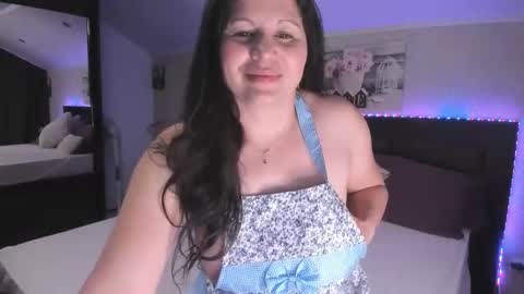 ErikaGold online show from April 4, 5:43 pm