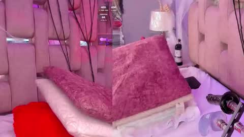 Snapshot of erikamontiel__ chatting on November 3, 8:10 pm Erika online show from November 3, 8:10 pm