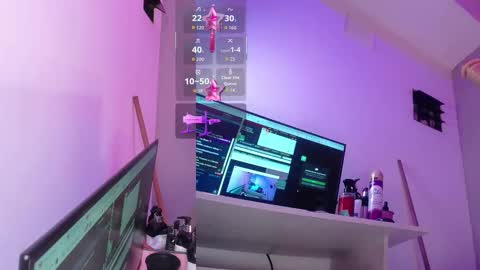 Snapshot of erikamontiel__ chatting on November 20, 10:09 pm Erika online show from November 20, 10:09 pm