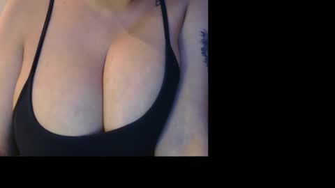 erin2025 online show from January 12, 7:02 am