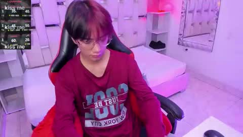 Eriol online show from November 2, 11:45 am