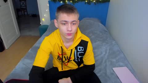 Snapshot of ermak_reborn chatting on December 26, 10:52 pm Max online show from December 26, 10:52 pm