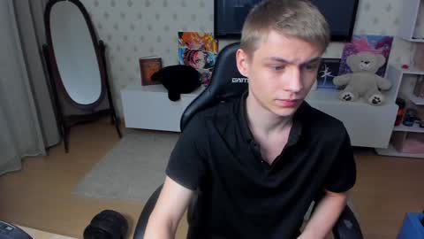 Snapshot of ermak_reborn chatting on January 28, 3:25 am Max online show from January 28, 3:25 am