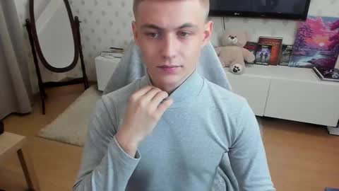 Snapshot of ermak_reborn chatting on October 17, 11:07 pm Max online show from October 17, 11:07 pm