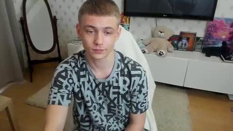 Snapshot of ermak_reborn chatting on October 24, 11:50 am Max online show from October 24, 11:50 am