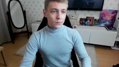 Snapshot of ermak_reborn chatting on November 6, 1:17 am Max online show from November 6, 1:17 am