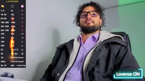 Snapshot of ernesto_rodriguez_82 chatting on October 12, 3:27 am ernesto rodriguez 82 online show from October 12, 3:27 am