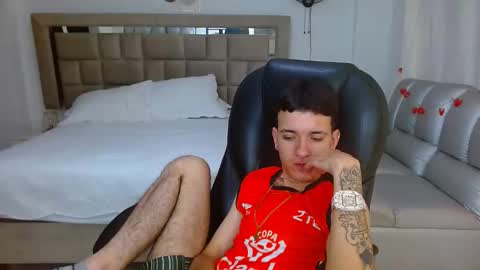 eroboyxox online show from February 21, 8:54 pm