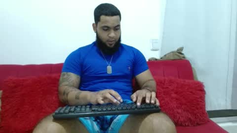 Snapshot of eroticoblack chatting on September 25, 1:42 am Eroticoblack online show from September 25, 1:42 am