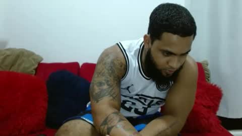 Snapshot of eroticoblack chatting on September 30, 2:27 am Eroticoblack online show from September 30, 2:27 am