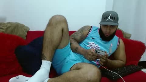 Snapshot of eroticoblack chatting on October 1, 1:33 am Eroticoblack online show from October 1, 1:33 am