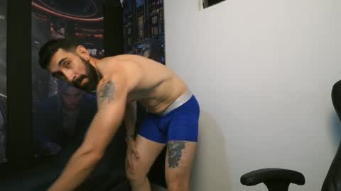 escanor_ilios online show from March 3, 10:04 pm