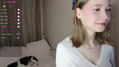 esdeevicky online show from January 16, 2:10 pm