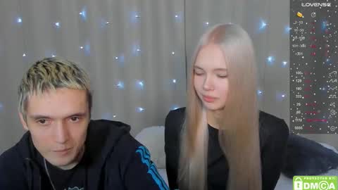 Snapshot of eshcka chatting on November 30, 1:26 pm Megan and Brad online show from November 30, 1:26 pm